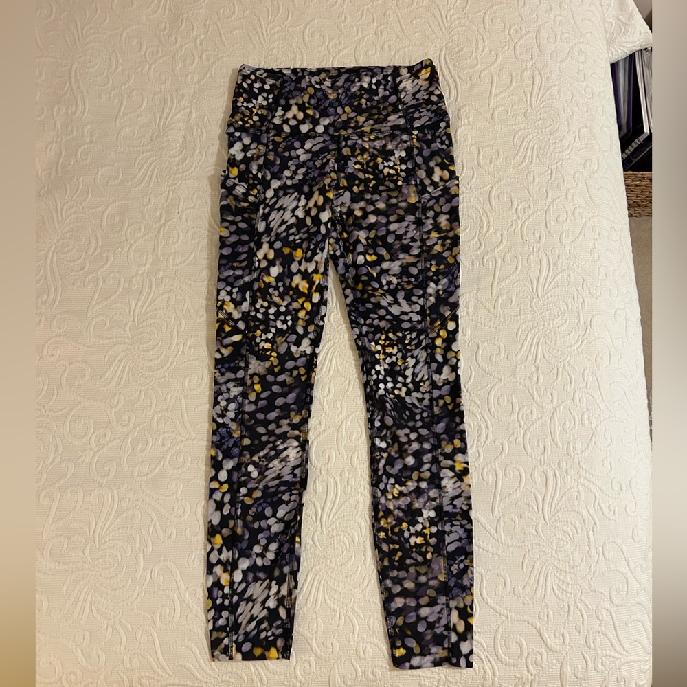 Lululemon Fast and Free 25” High Rise Leggings Size 4